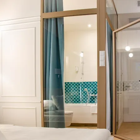 Baltica Hotel 3*